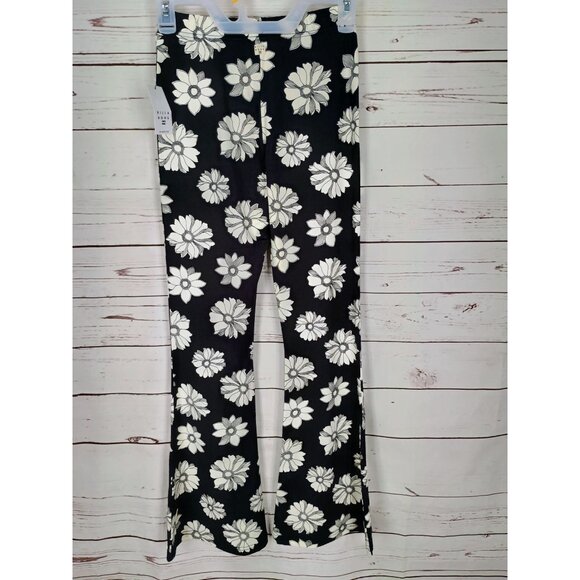 NWT Billabong Hang Loose Black White Floral Boho Pull On Flare Knit Pants Size X - Picture 2 of 9